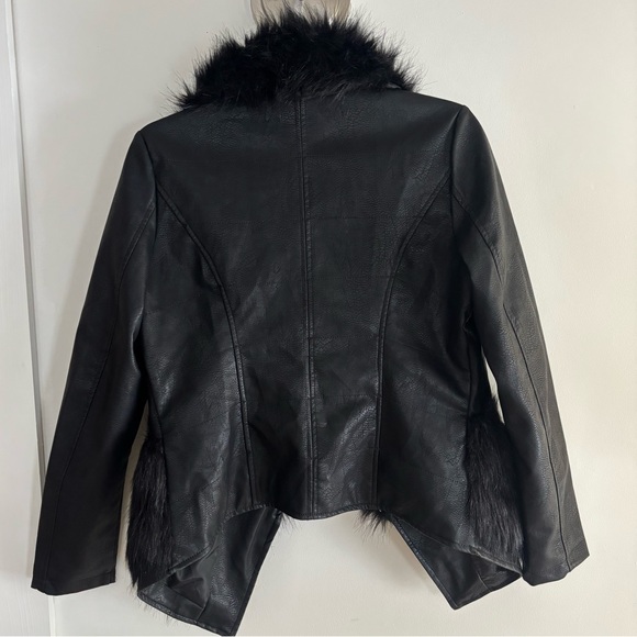 TA Coalition Black Faux Leather Jacket w/ Luxe Faux Fur Collar | Y2K Glam Size S - Picture 6 of 6